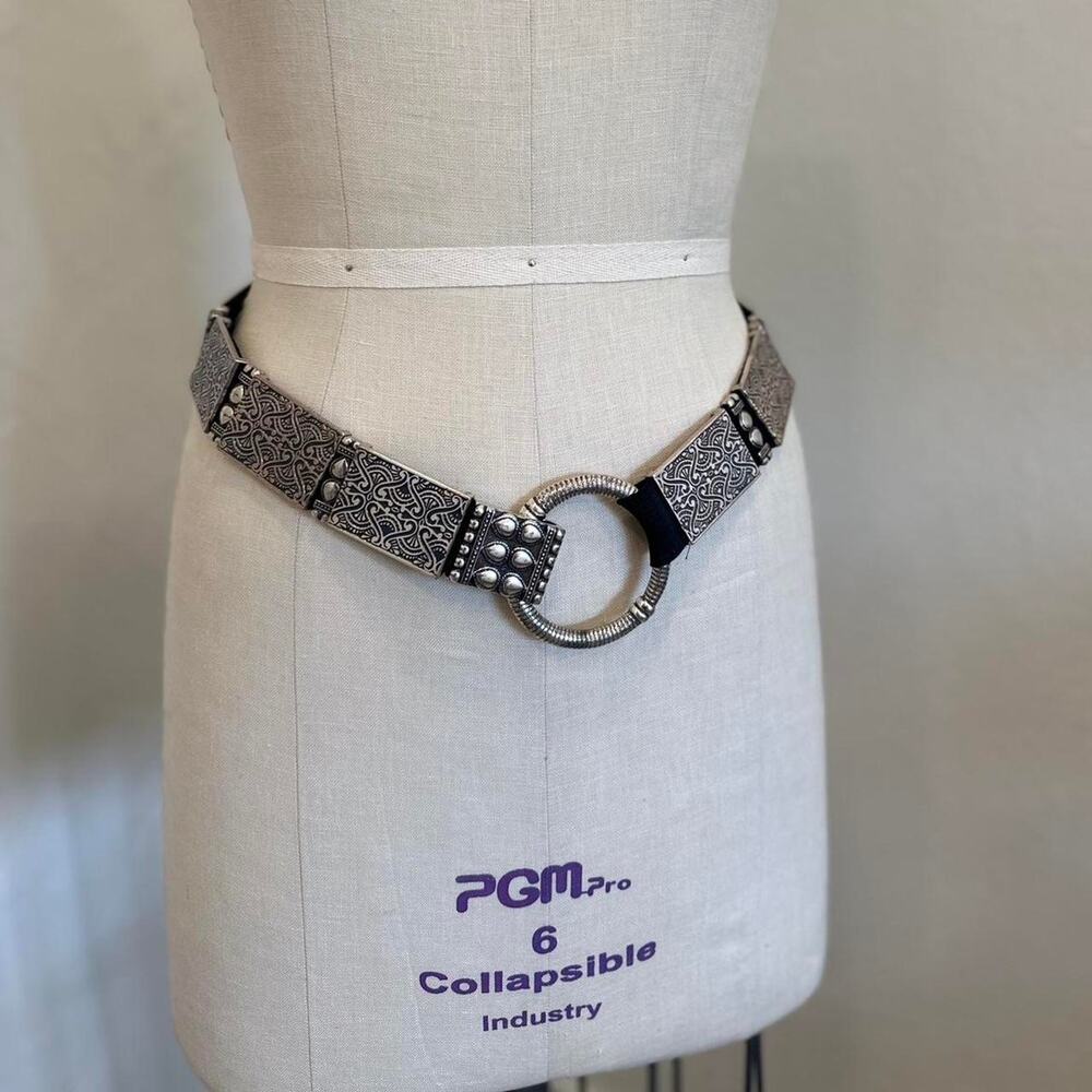 Vintage Silver Ornate Medallion Stretch Belt